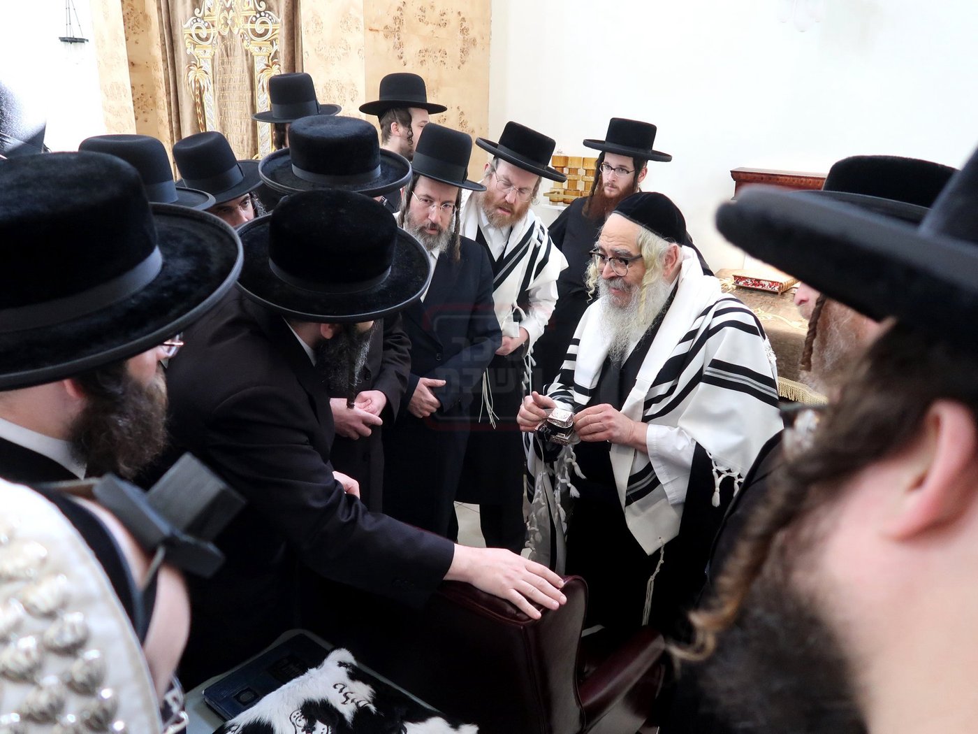 האדמו"ר מסאטמר במנוחה בפאלם ספרינגס
