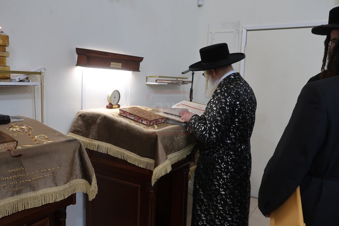 האדמו"ר מסאטמר במנוחה בפאלם ספרינגס