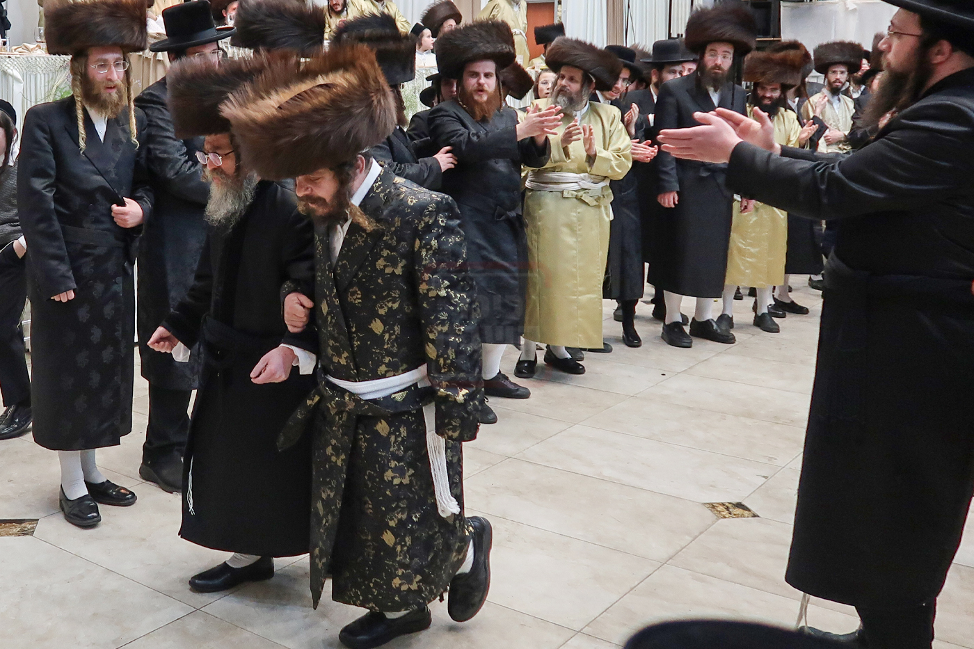 שמחת בית תולדות אברהם יצחק - קרעטשניף סיגעט - הורדנקא