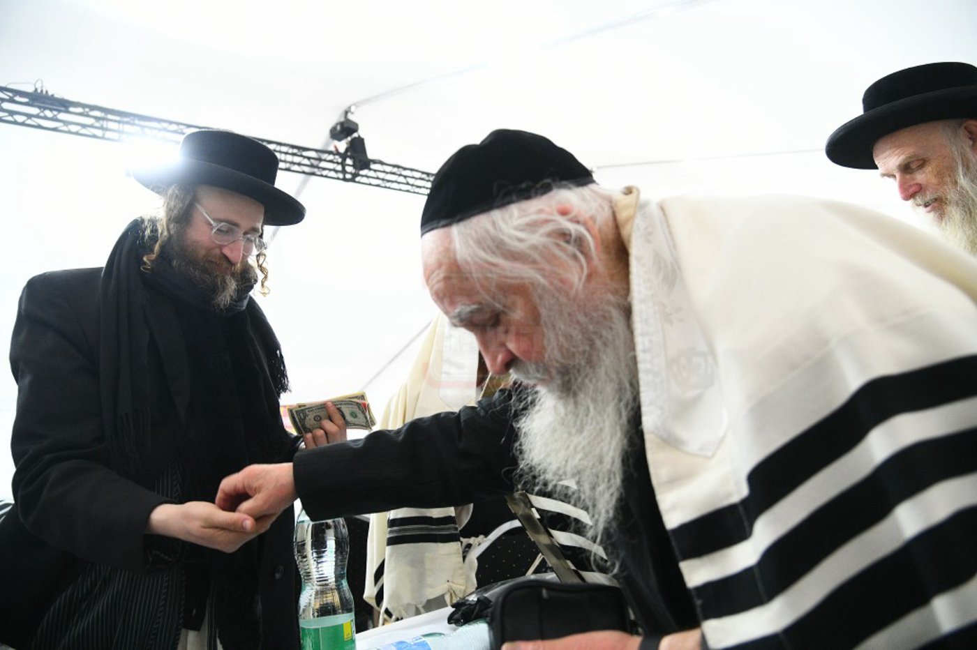 הילולא קדישא בלעלוב
