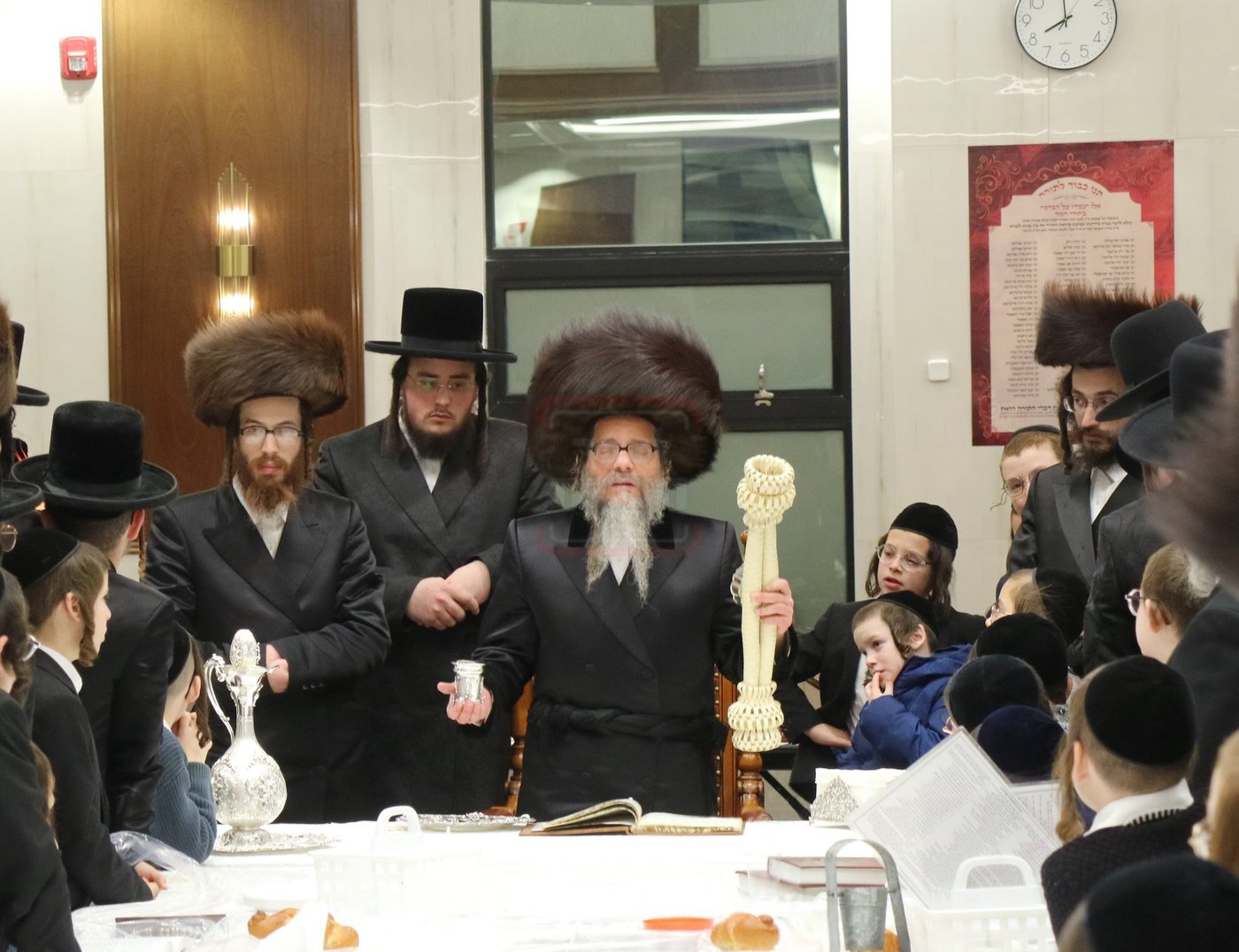 האדמו"ר מסקולען לייקווד בשבת בשכונת 'אוק וויין' 