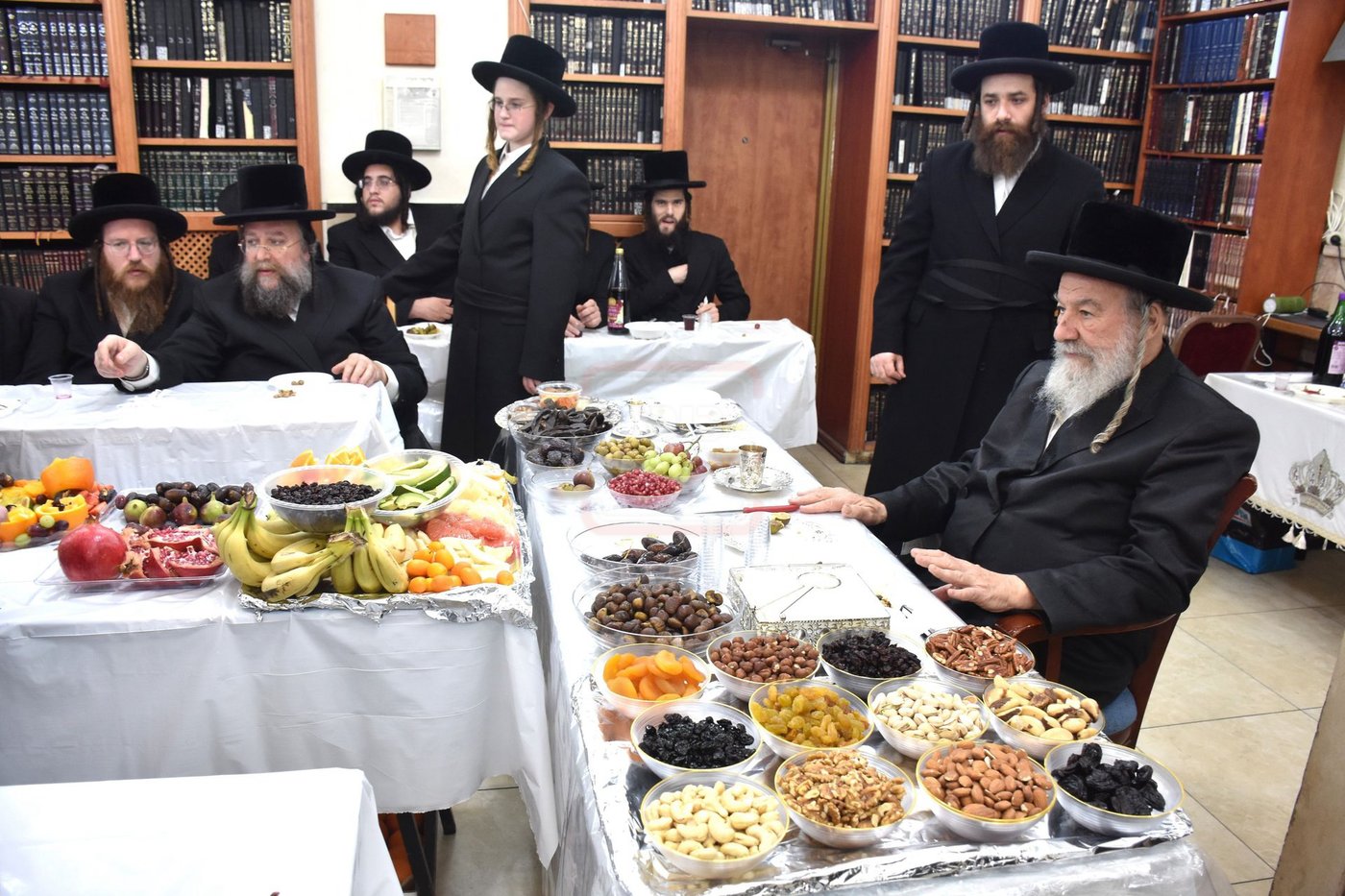 האדמו"ר מאשלג בטיש ט"ו בשבט