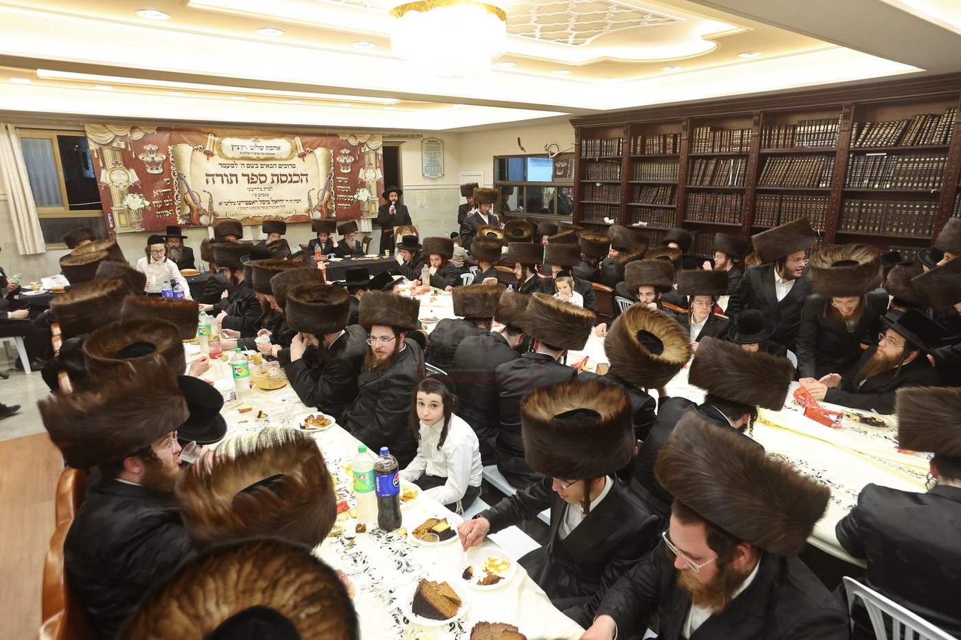 הכנסת ס"ת בויז'ניץ בית שמש