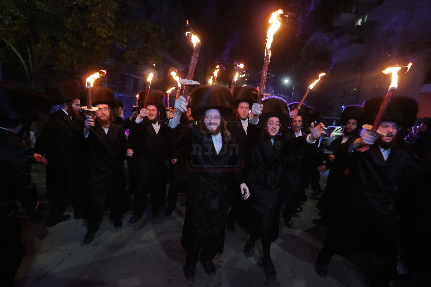 הכנסת ס"ת בויז'ניץ בית שמש