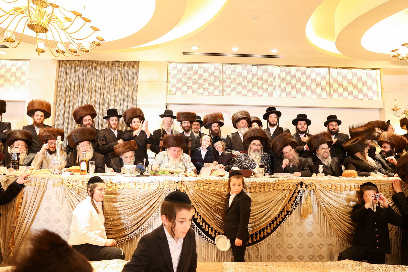 מראות חיי האדמו"ר המהרי"ד מלעלוב זי"ע