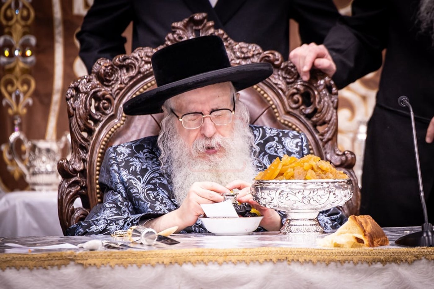 חמשה עשר בשבט בחצר הקודש צאנז קלויזענבורג