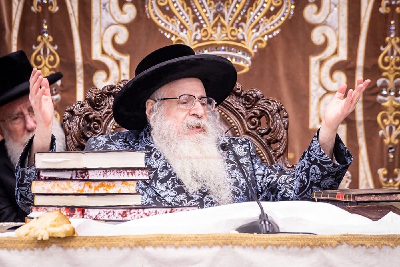 חמשה עשר בשבט בחצר הקודש צאנז קלויזענבורג