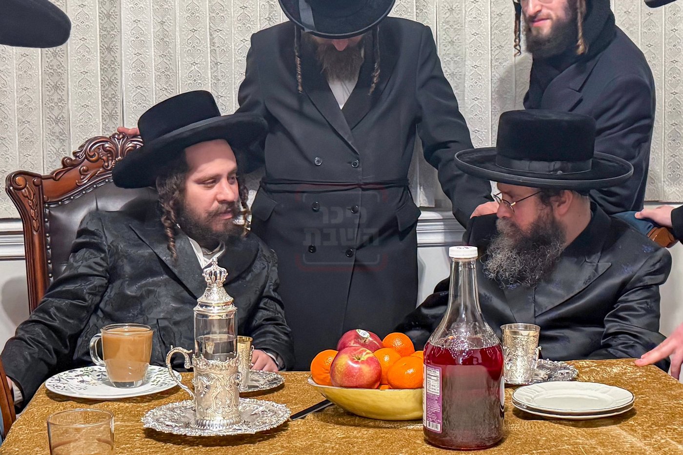 הרבי מקרעטשניף כפר אתא בביקור הוד בארה"ב