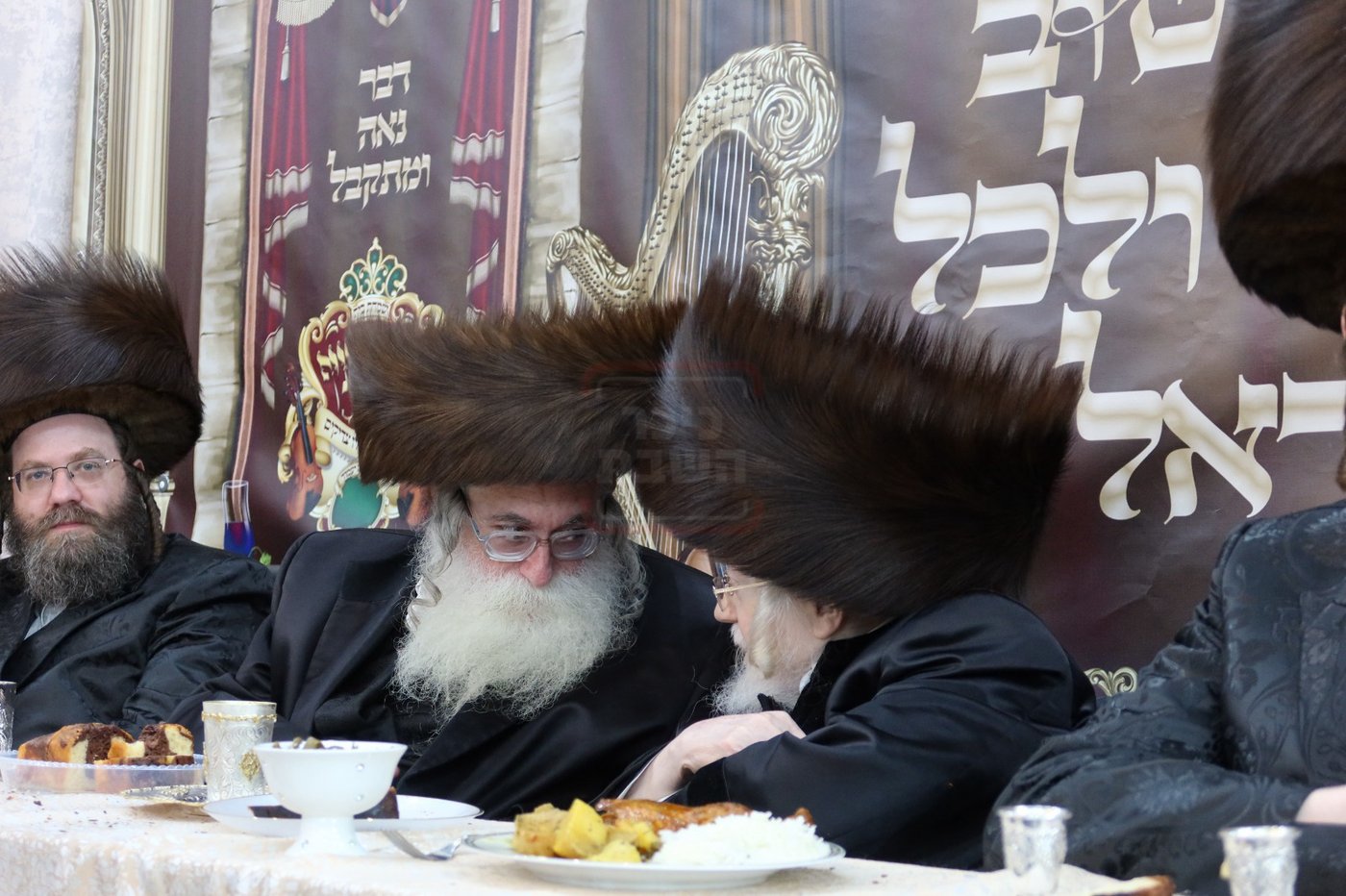 שמחת שבע ברכות לנכדת האדמו"ר מקרעטשניף