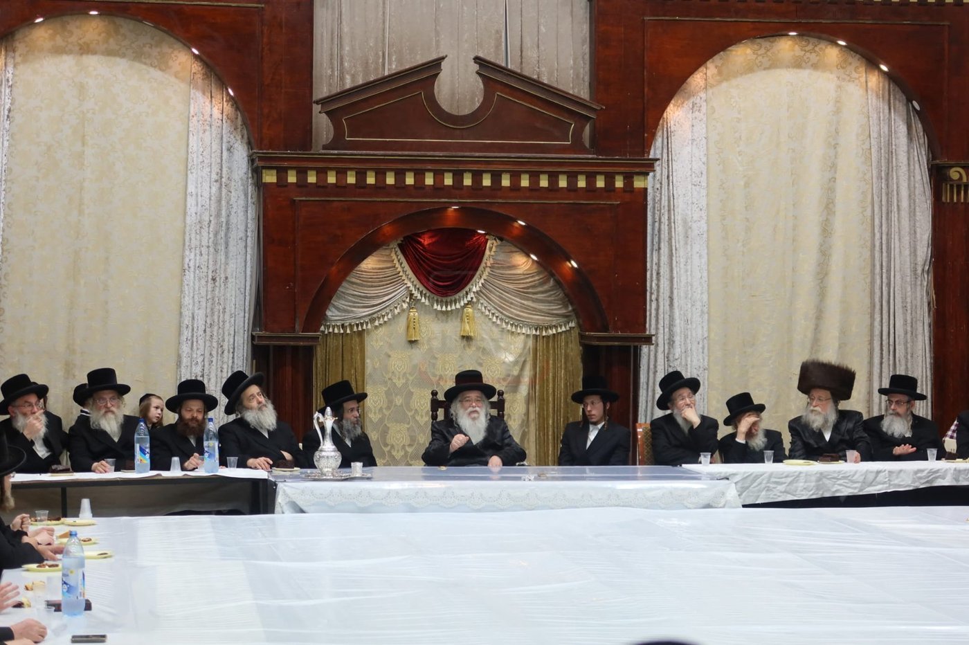 שמחת אירוסי נכדת האדמו"ר מדארג