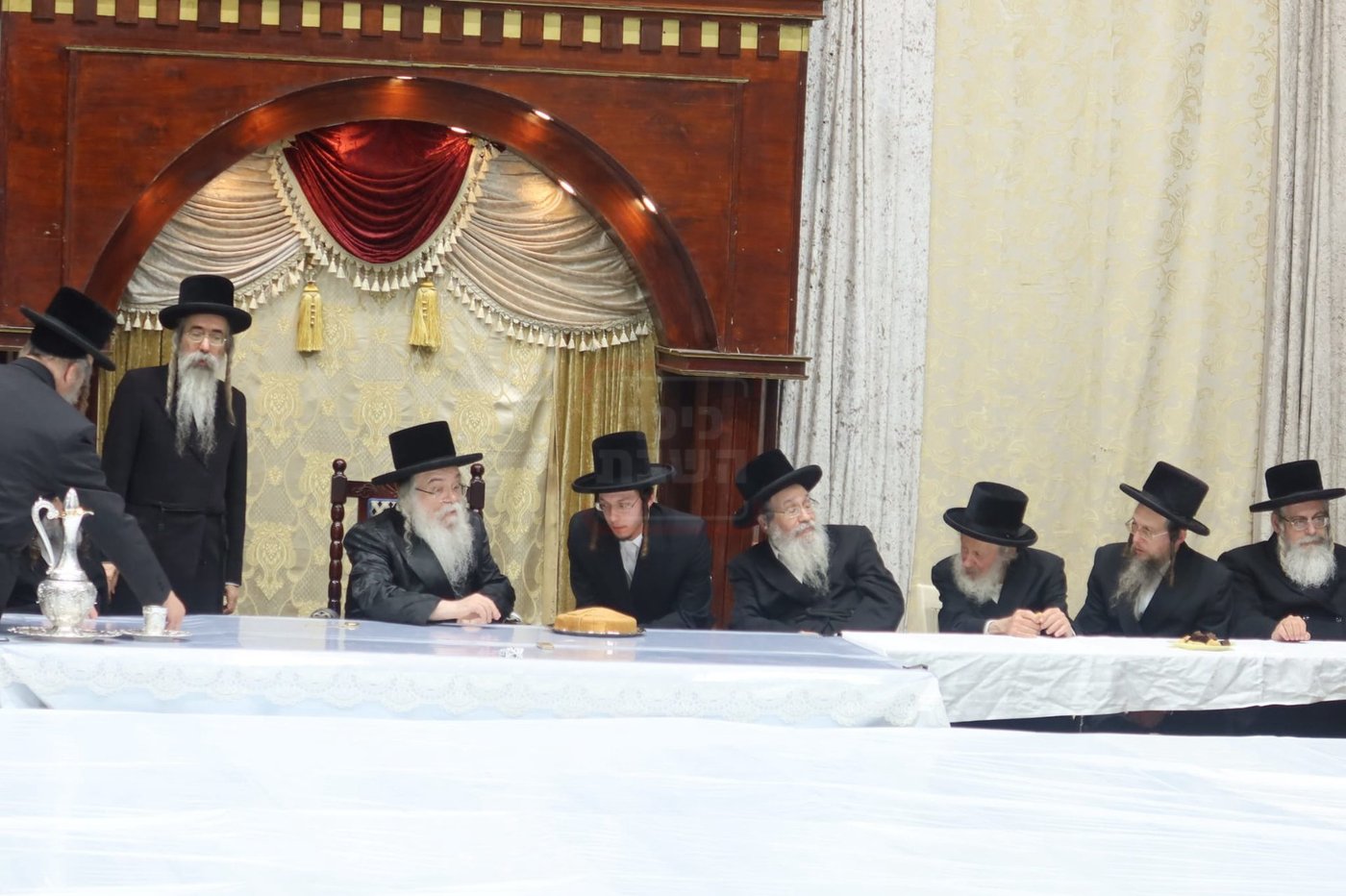 שמחת אירוסי נכדת האדמו"ר מדארג