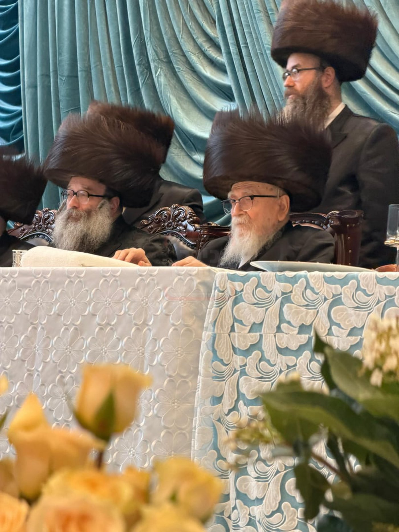 זיידלע חוזר | מהאדמו"ר שתקע בשופר בחודש אדר ועד לחסידים שכבשו את סיני; סיכום שבועי שאסור לפספס!
