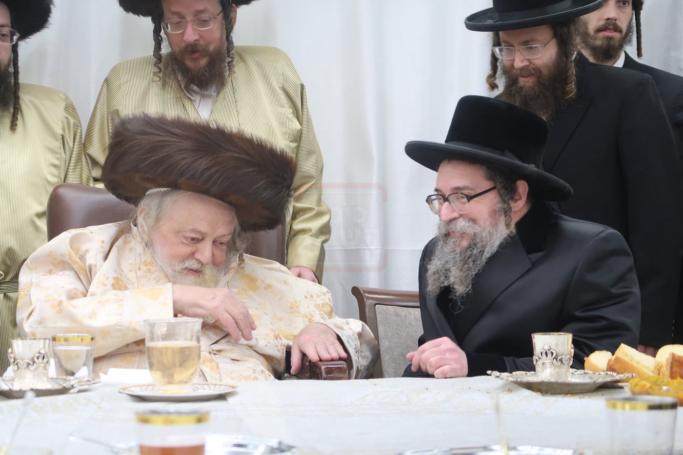 האדמו"ר מסקולען י-ם בשמחת בית תולדות אברהם יצחק