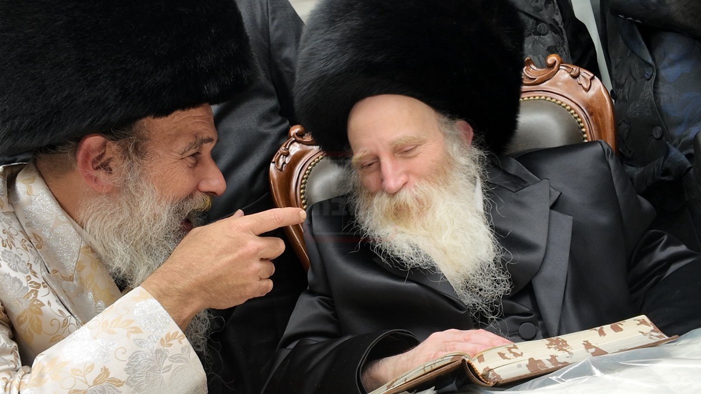 האדמו"ר הגרי"מ מורגנשטרן בביקור אצל האדמו"ר מאשלג בני היכלא