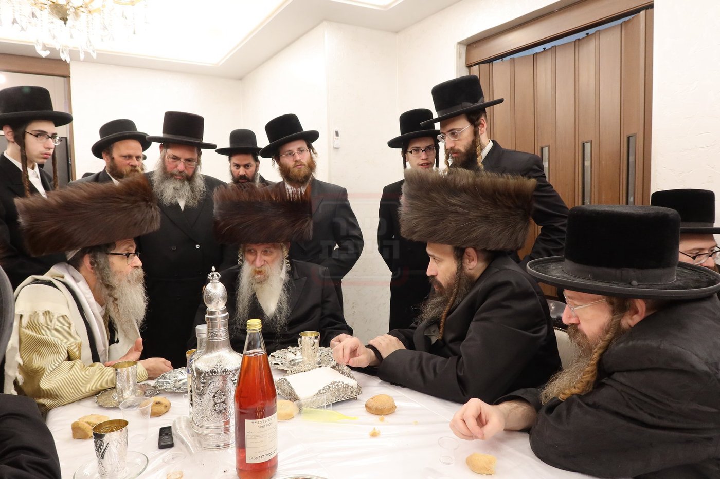 שמחת הברית לצאצאם של האדמו"ר מטשארנאביל ורבי נחמן בידרמן
