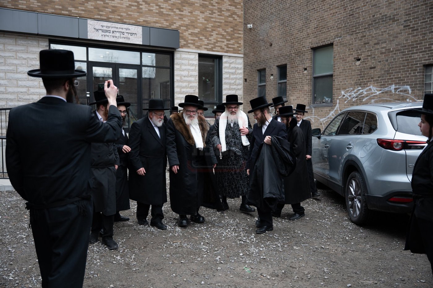 הרה"צ רבי אהרן מענדיל טווערסקי אצל האדמו"ר מויז'ניץ מונטריאול