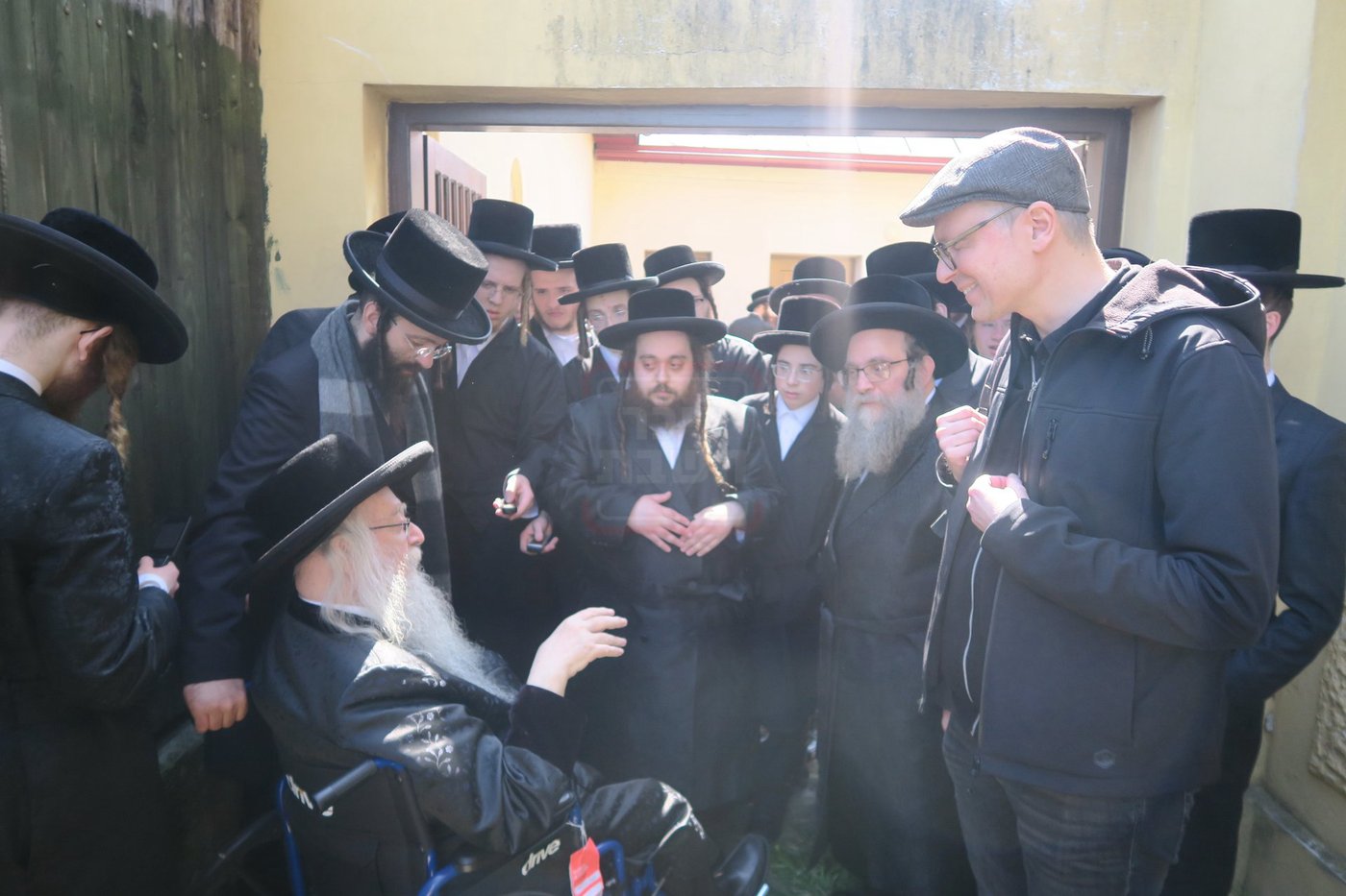 האדמו"ר מניקלשבורג במסע הקודש לצ'כיה