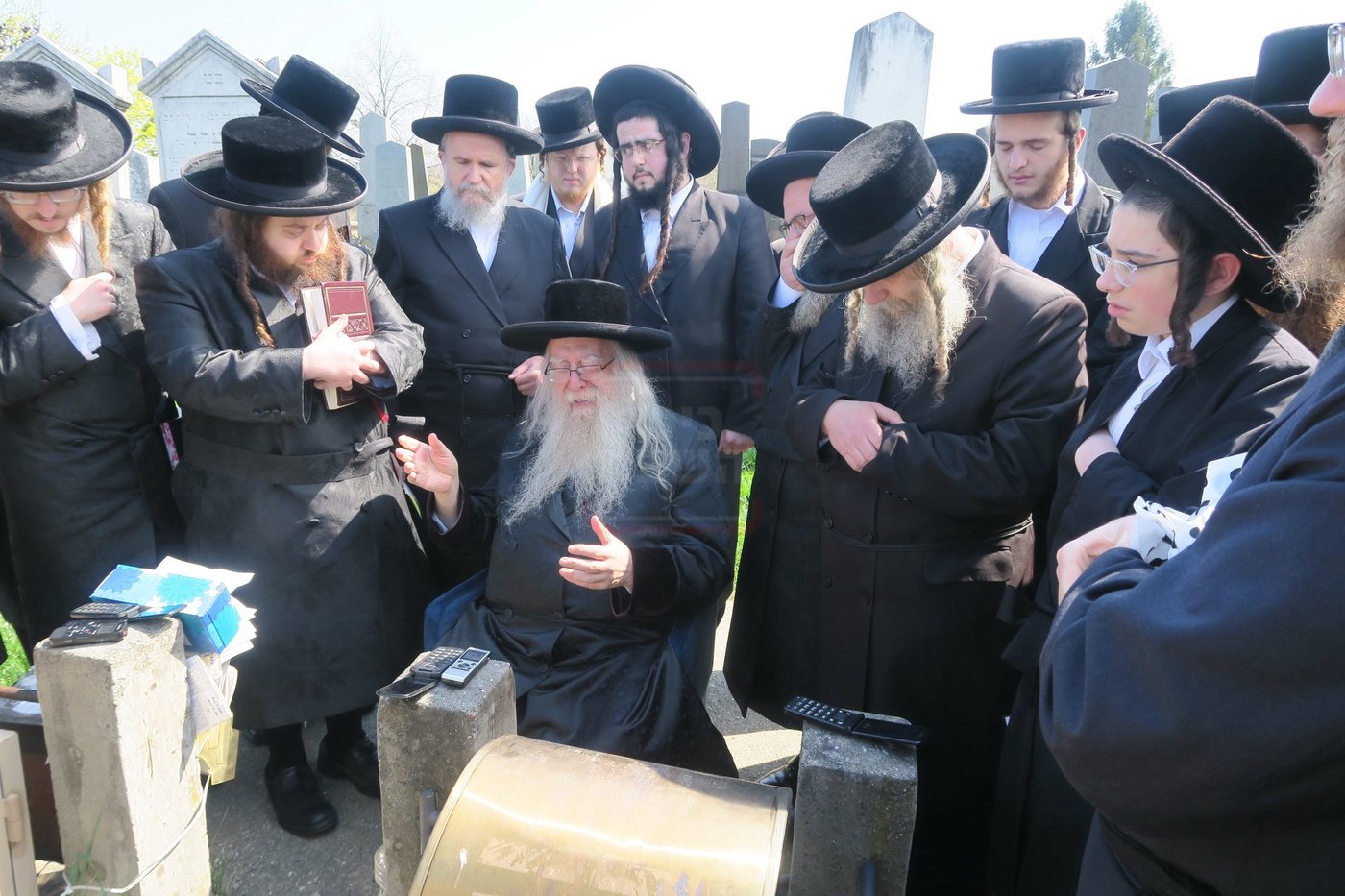 האדמו"ר מניקלשבורג במסע הקודש לצ'כיה