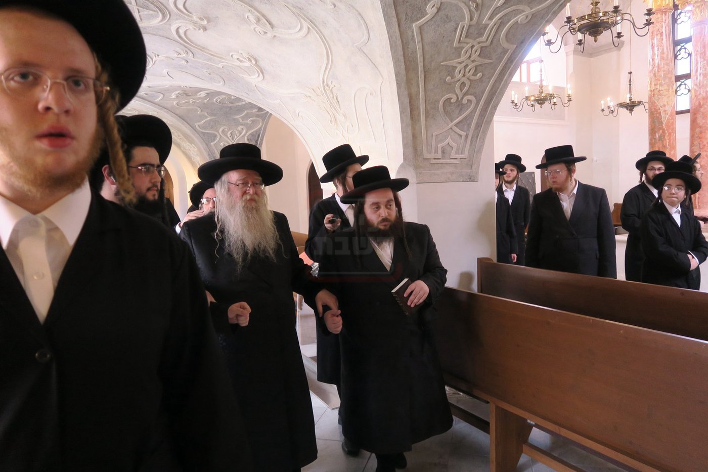 האדמו"ר מניקלשבורג במסע הקודש לצ'כיה
