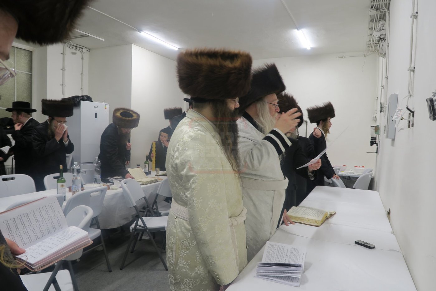 האדמו"ר מניקלשבורג במסע הקודש לצ'כיה