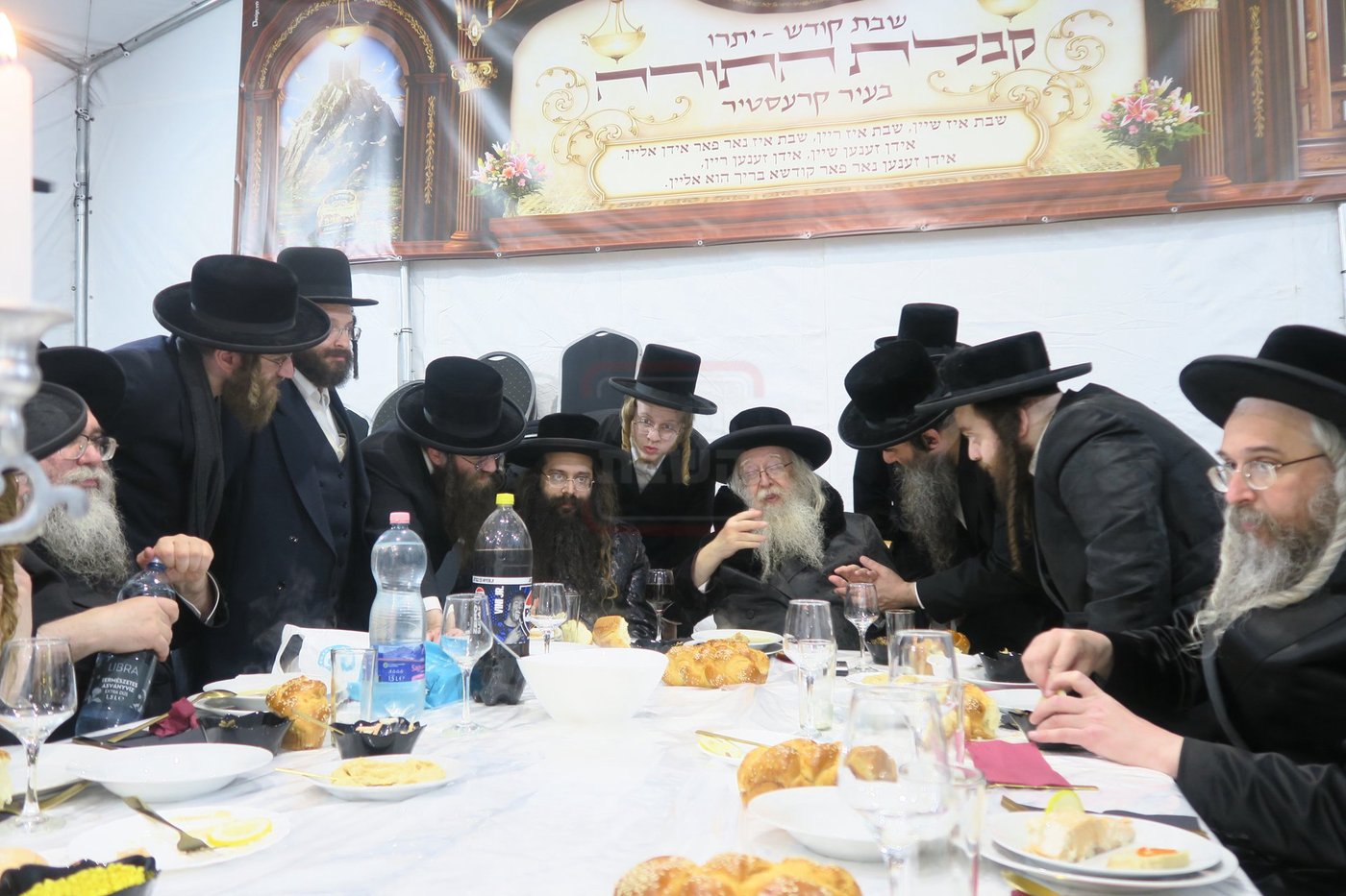 האדמו"ר מניקלשבורג במסע הקודש לצ'כיה