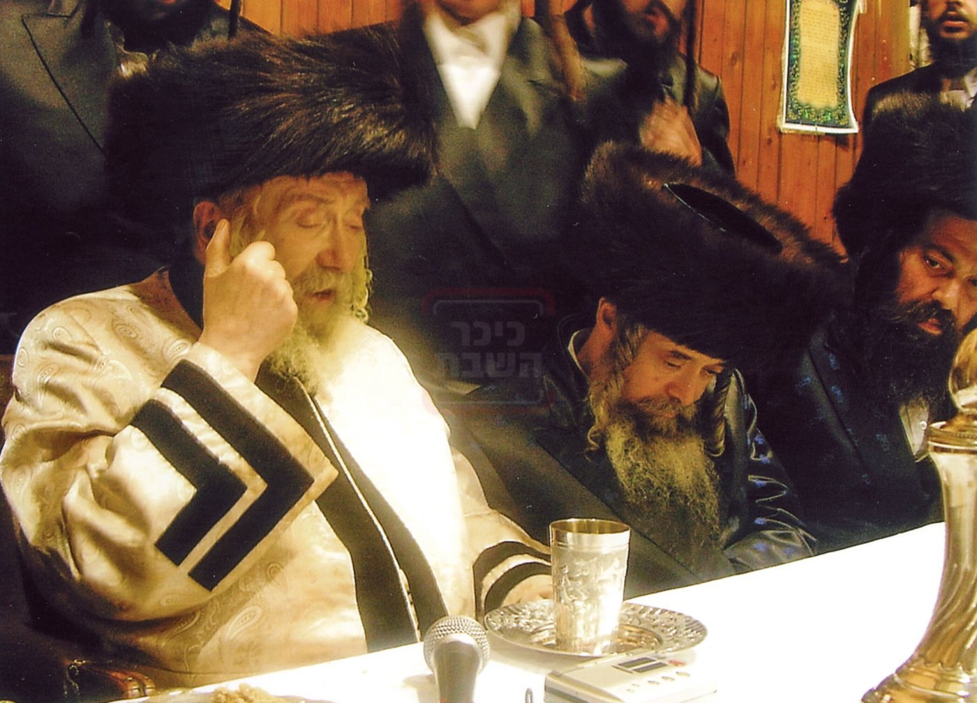 האדמו"ר מקרעטשניף זי"ע