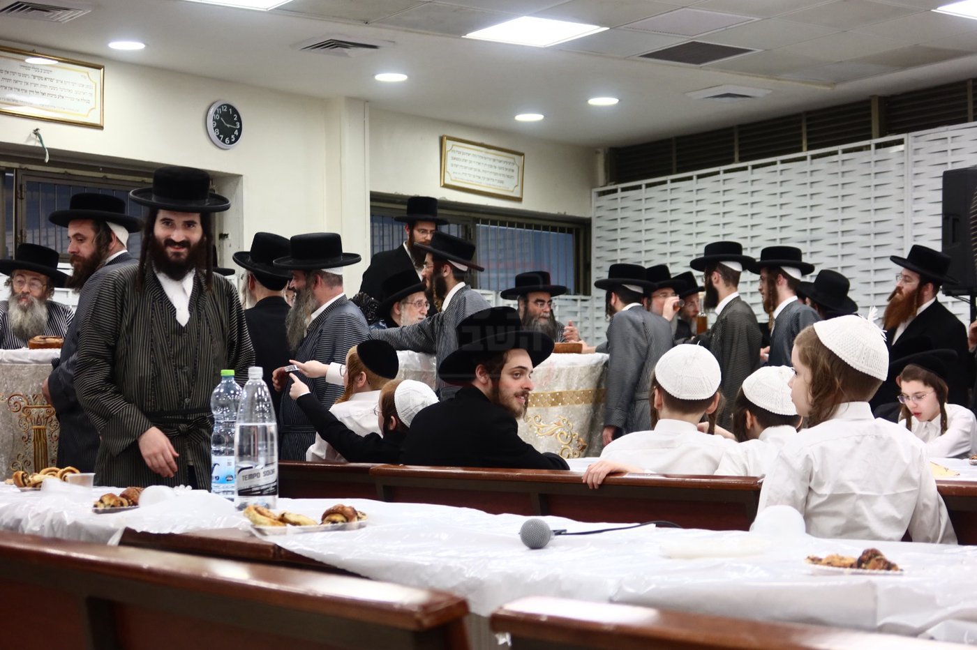 שמחת בית תולדות אהרן - מעליץ
