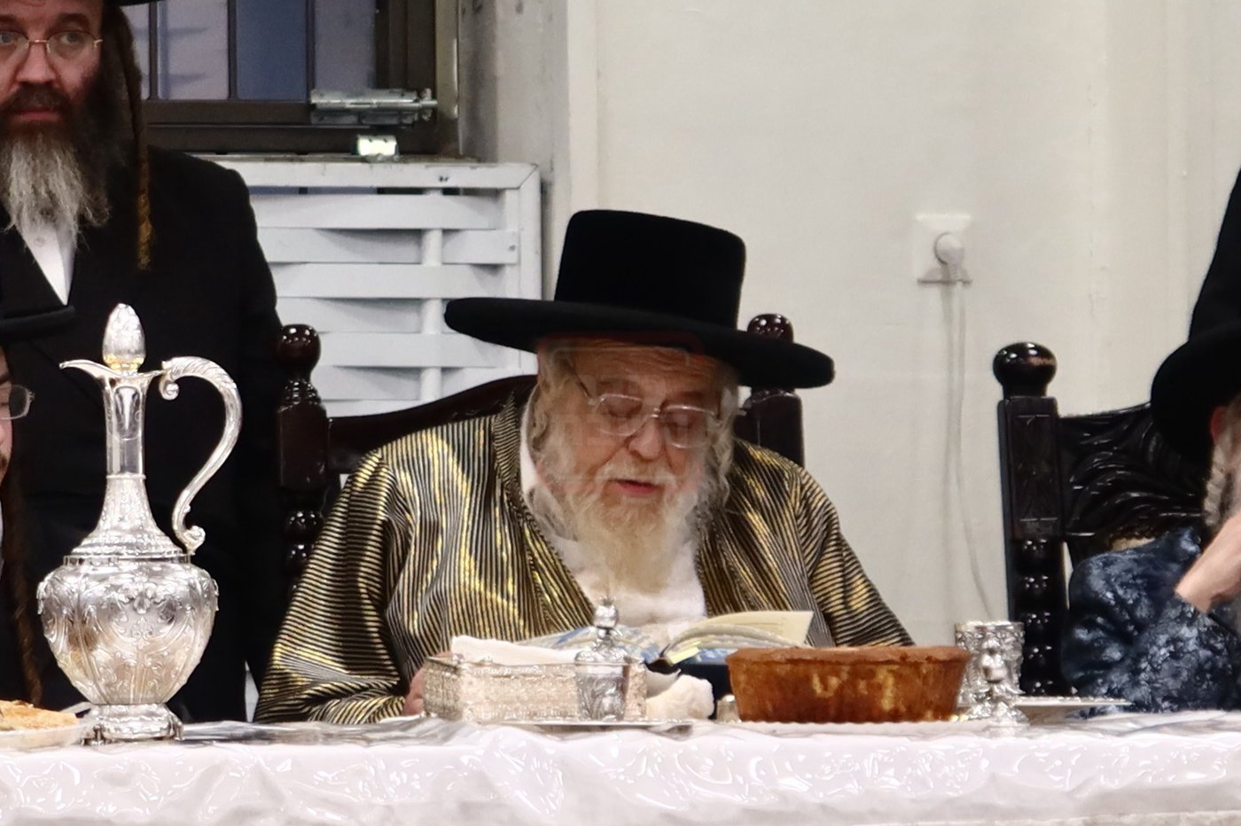 שמחת בית תולדות אהרן - מעליץ