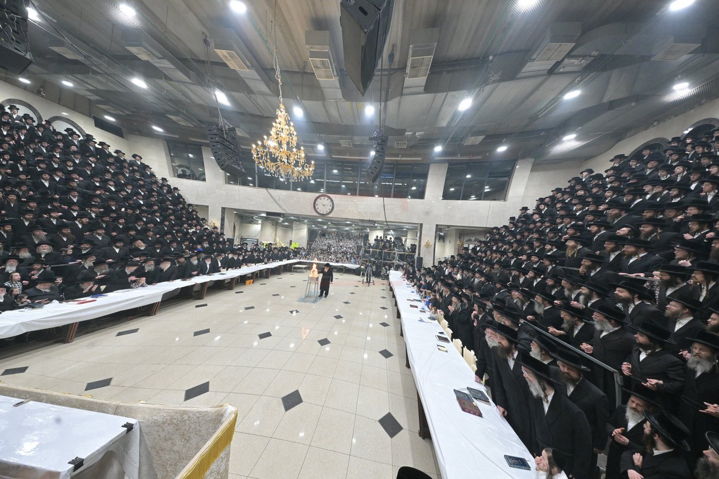 ל"ג בעומר בחצה"ק דארג