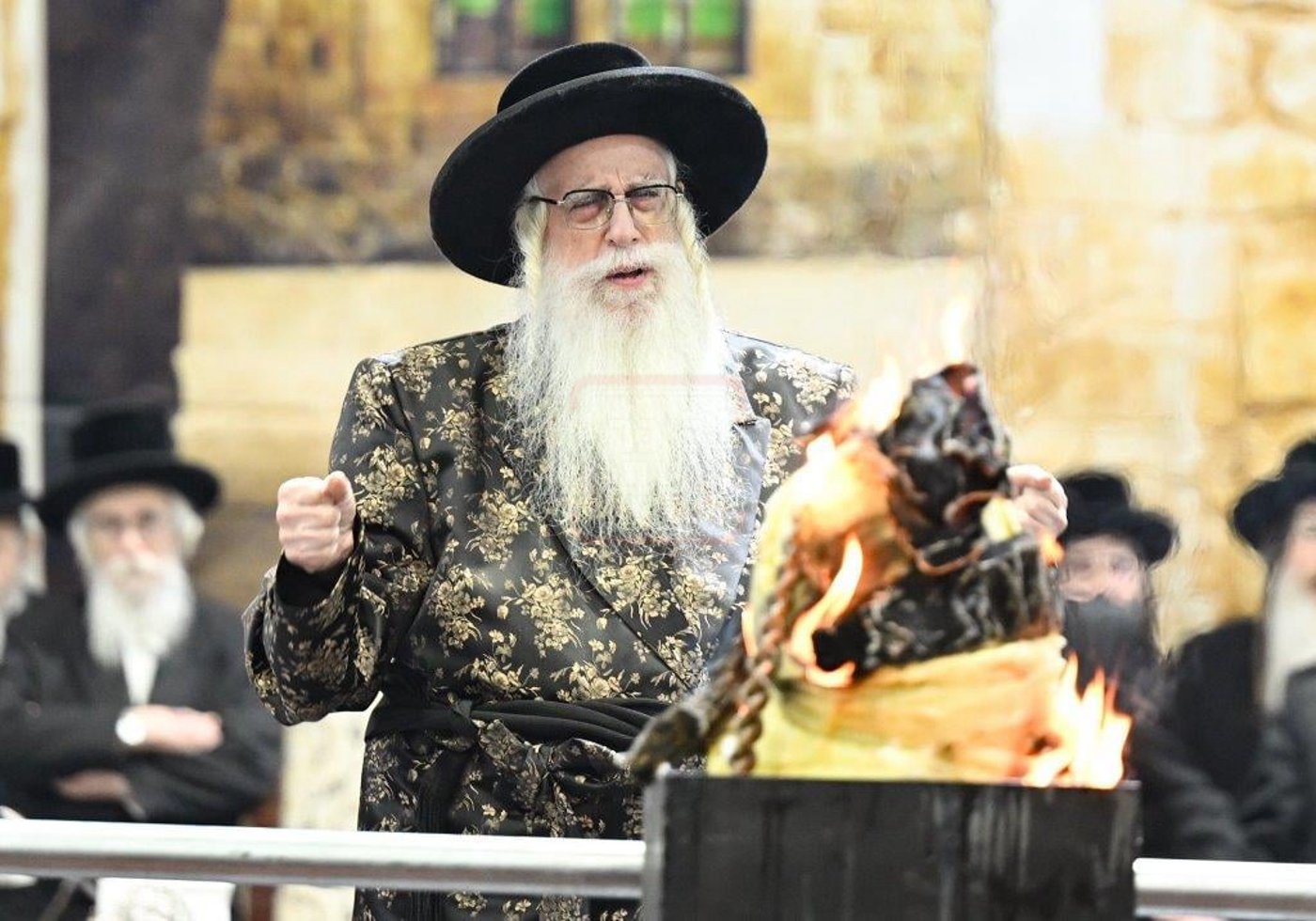 ל"ג בעומר בחצה"ק צאנז