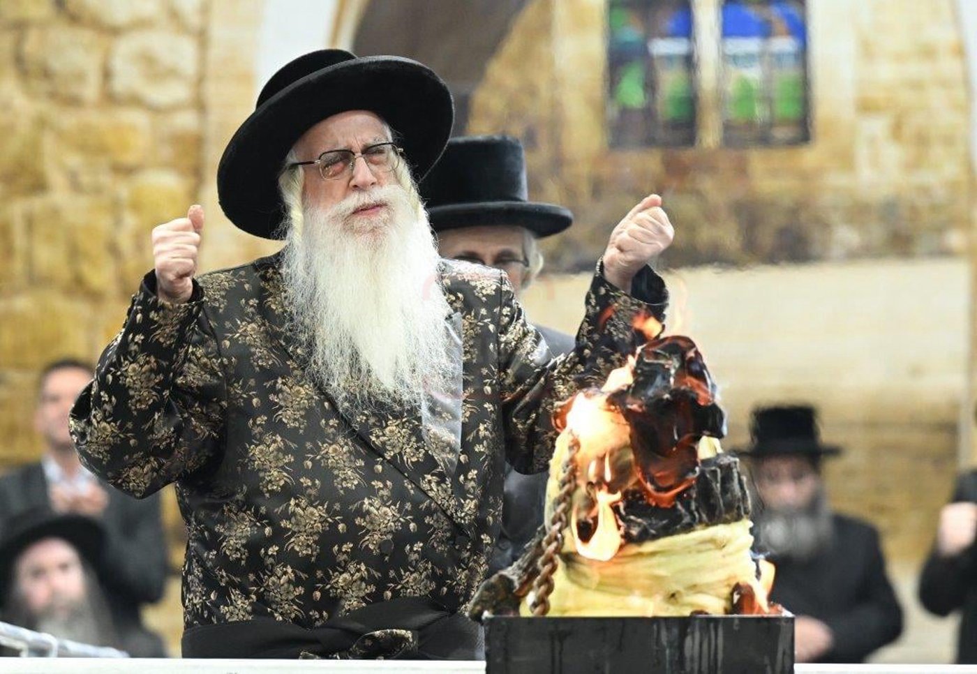 ל"ג בעומר בחצה"ק צאנז