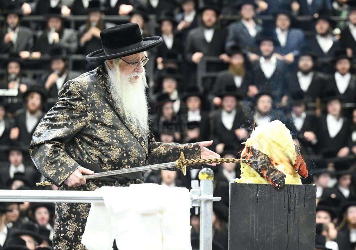 ל"ג בעומר בחצה"ק צאנז