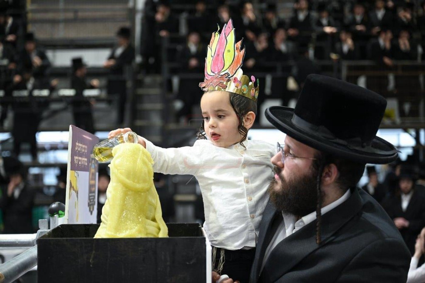 ל"ג בעומר בחצה"ק צאנז