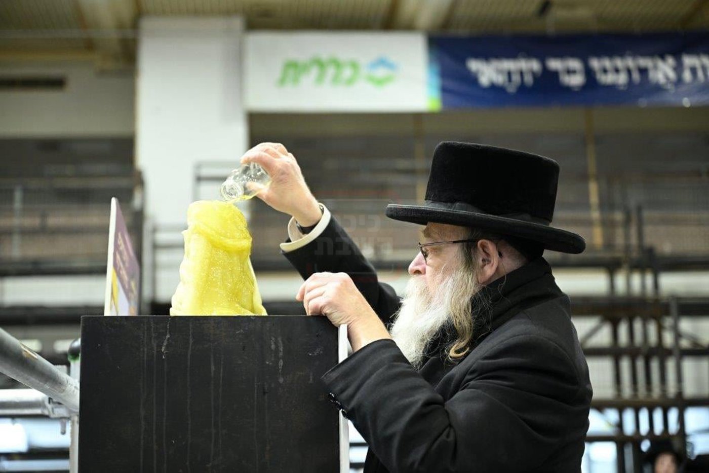ל"ג בעומר בחצה"ק צאנז