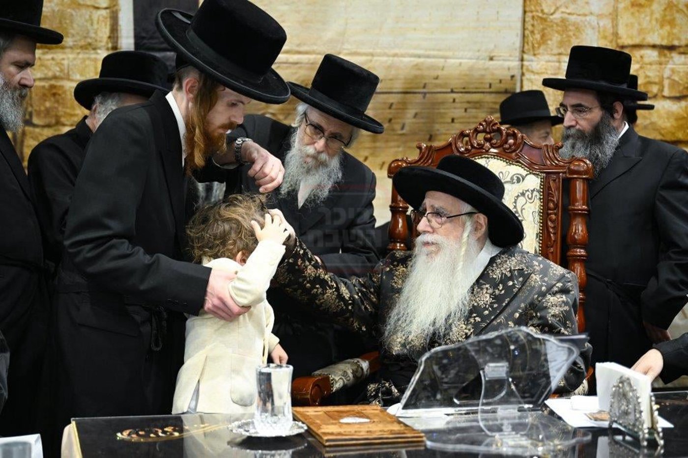 ל"ג בעומר בחצה"ק צאנז