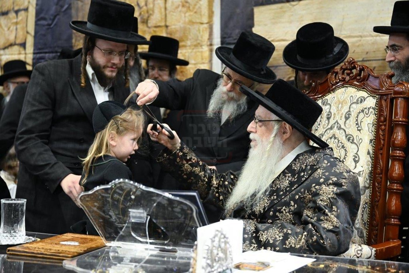 ל"ג בעומר בחצה"ק צאנז