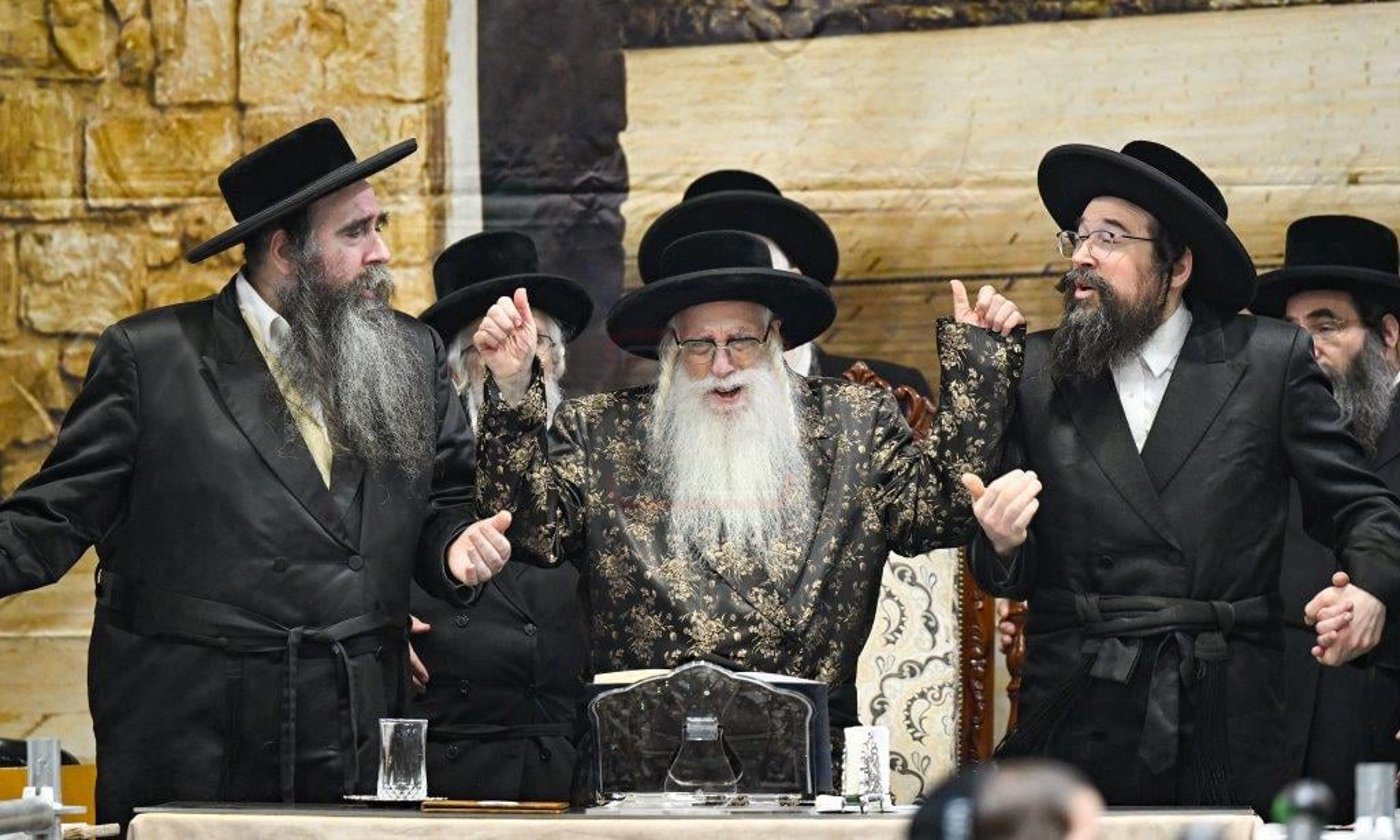 ל"ג בעומר בחצה"ק צאנז