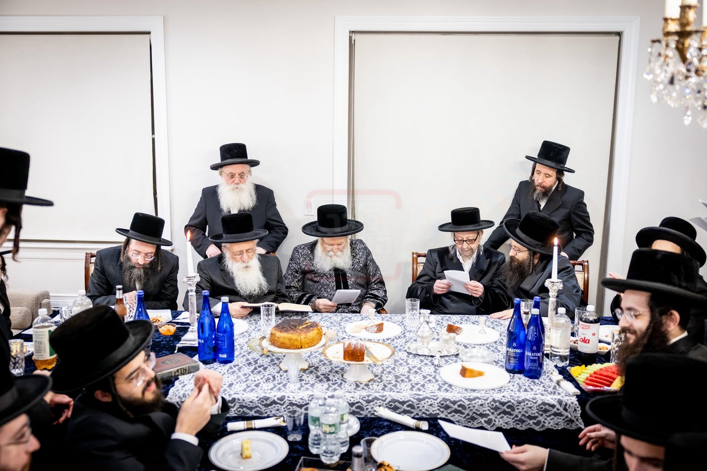 שמחת הקרישמליינען לנין האדמו"ר מבאבוב