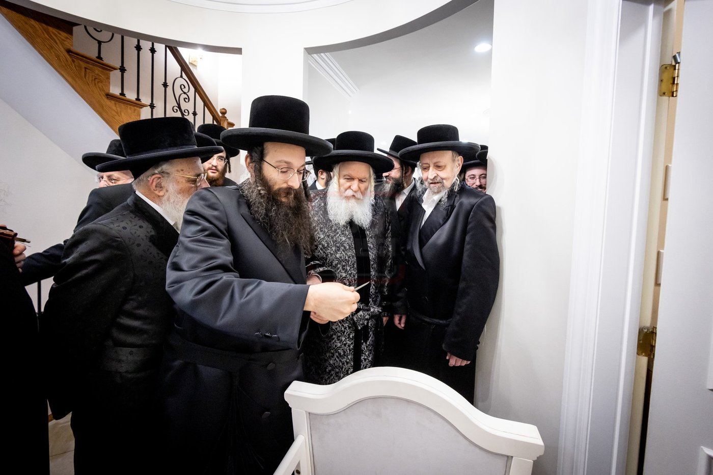 שמחת הקרישמליינען לנין האדמו"ר מבאבוב