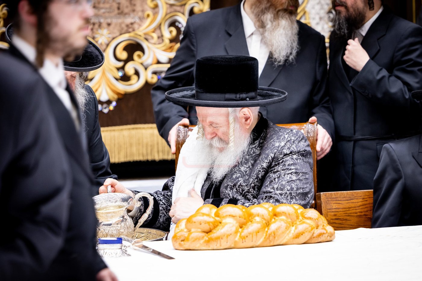 האדמו"ר מבאבוב בטיש ר"ח