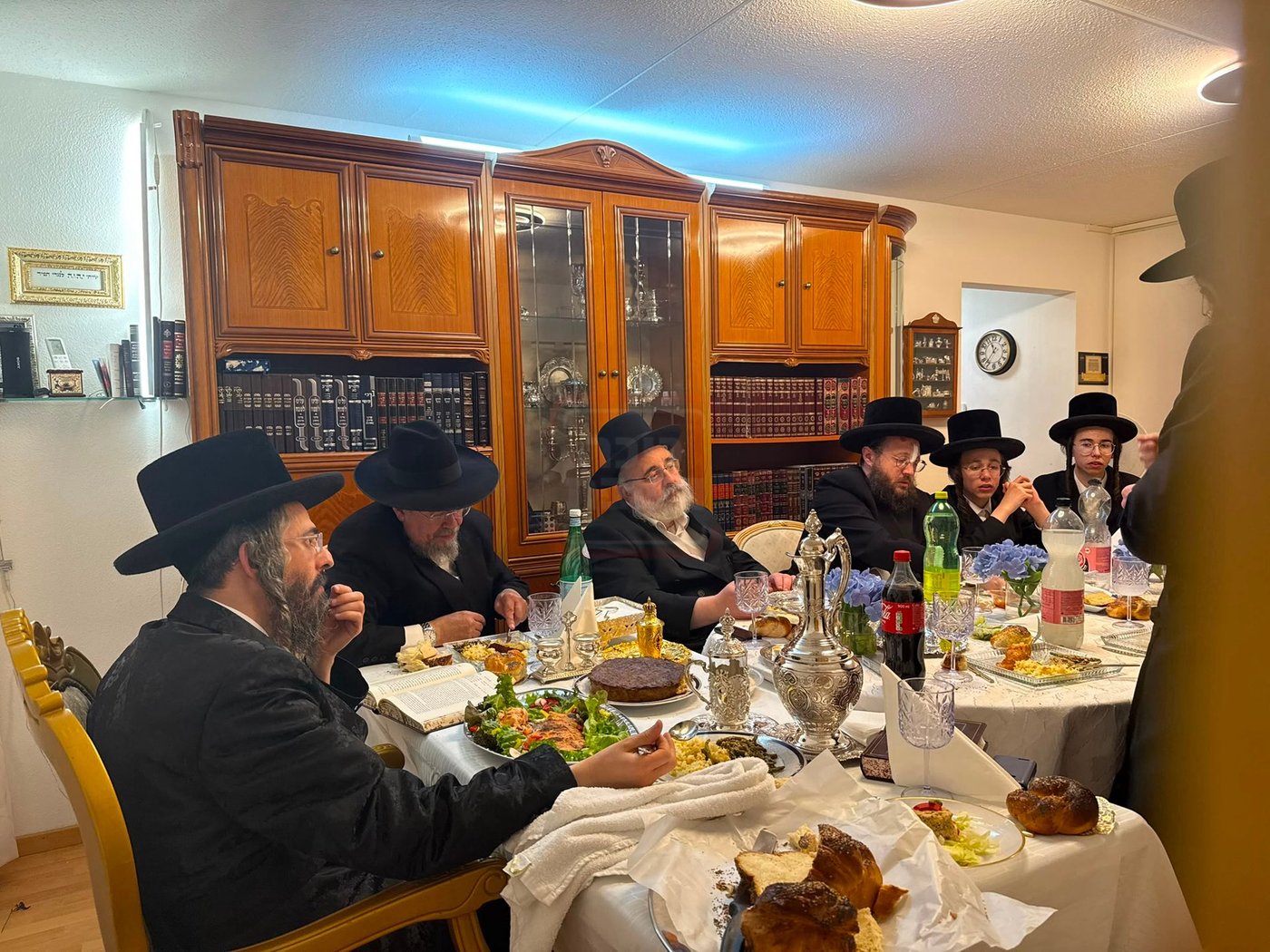 האדמו"ר מזוועהיל בטיש הילולא בציריך