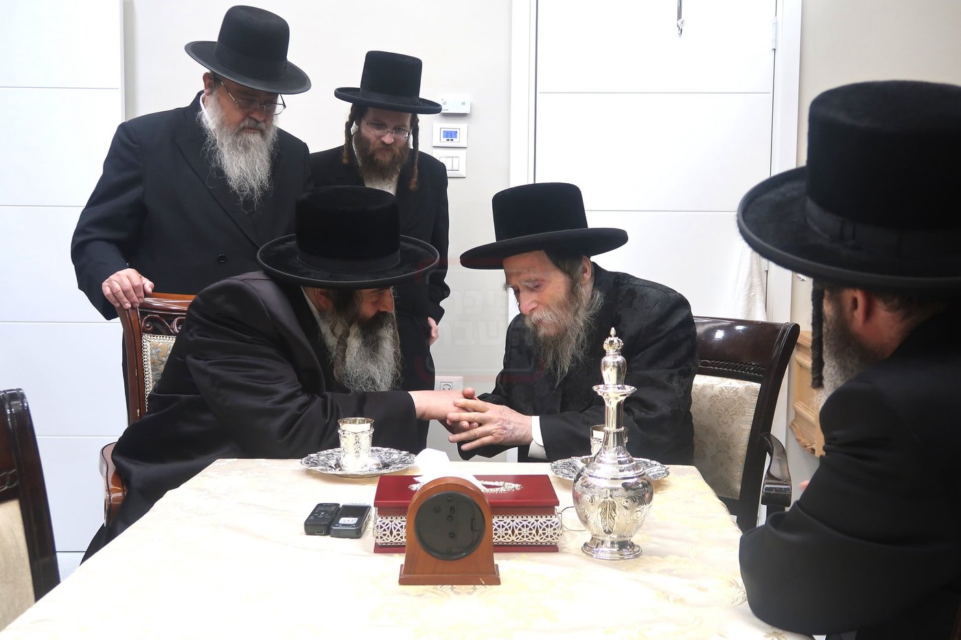 האדמו"ר מזוטשקא בביקור אצל האדמו"ר מערלוי