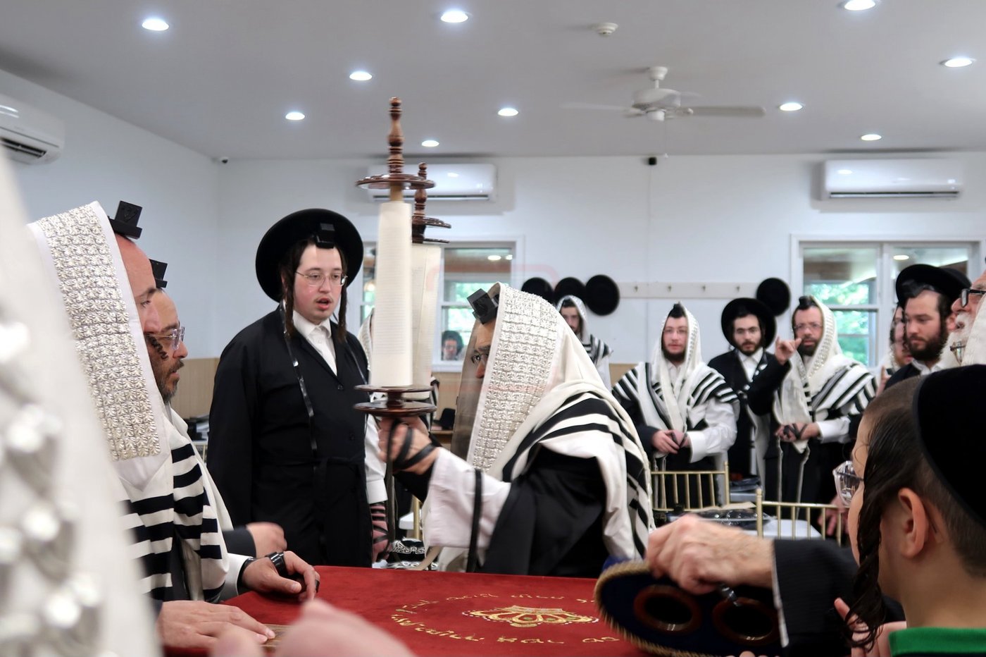 האדמו"ר מסאטמר במנוחה בניו העמפשיר