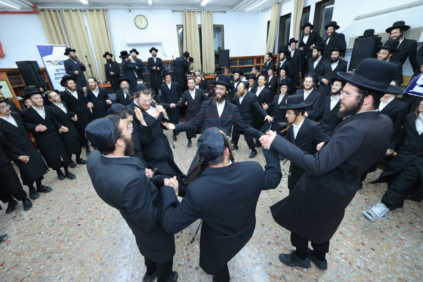 קבלת פנים לבחור מגור