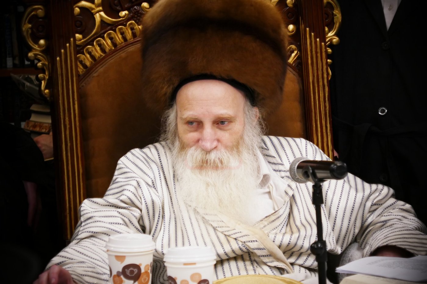 מוצאי תשעה באב אצל האדמו"ר מתורת חכם