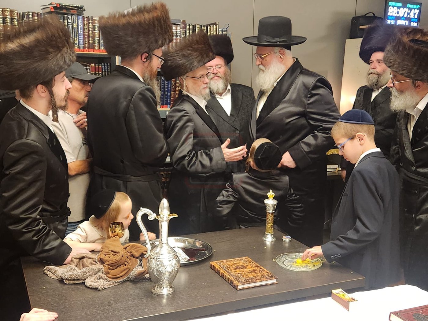 האדמו"ר מסערט ויזניץ במוצאי שבת באוסטריה