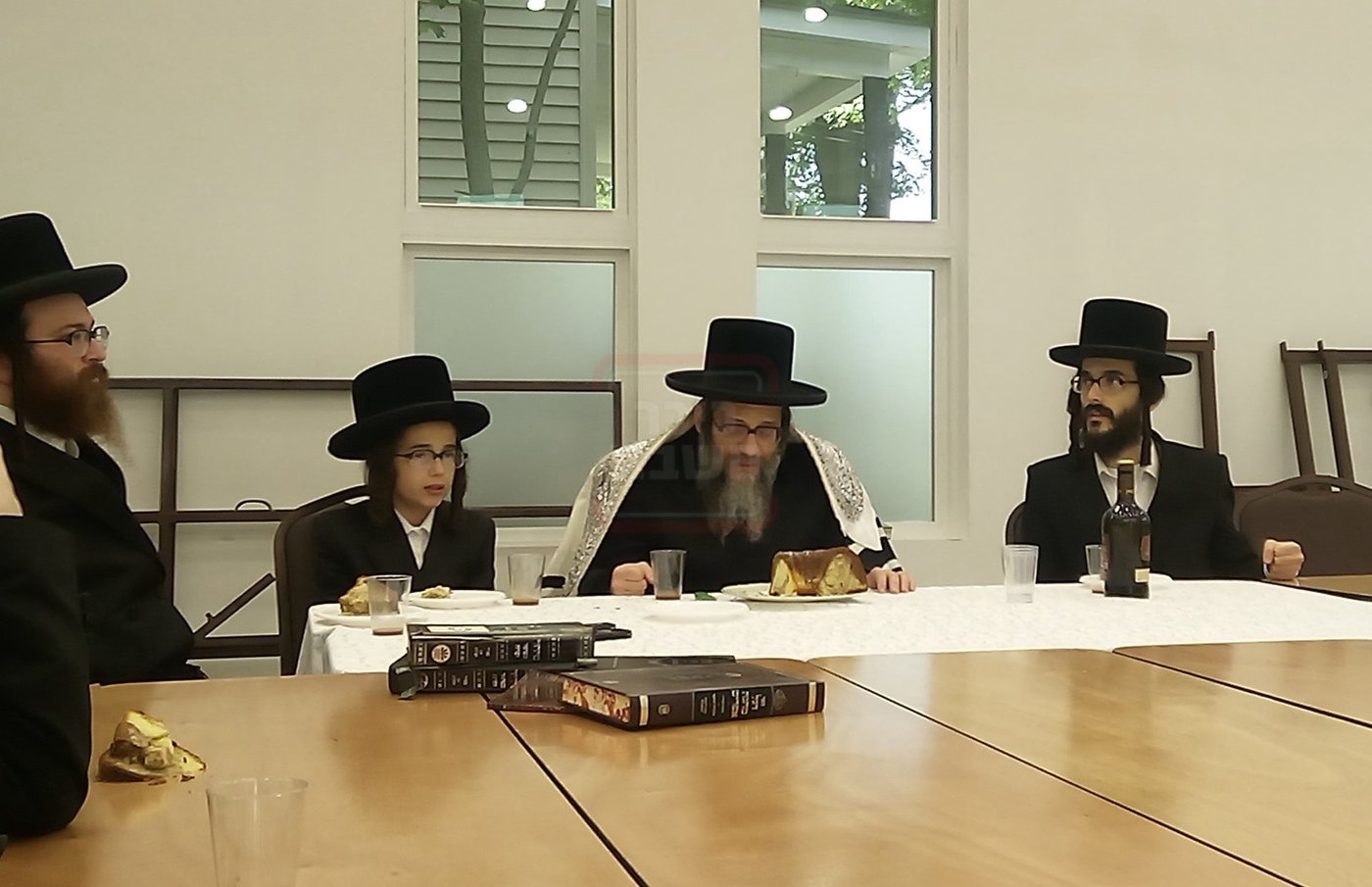 האדמו"ר מסקולען לייקווד במנוחה במונטיסלו