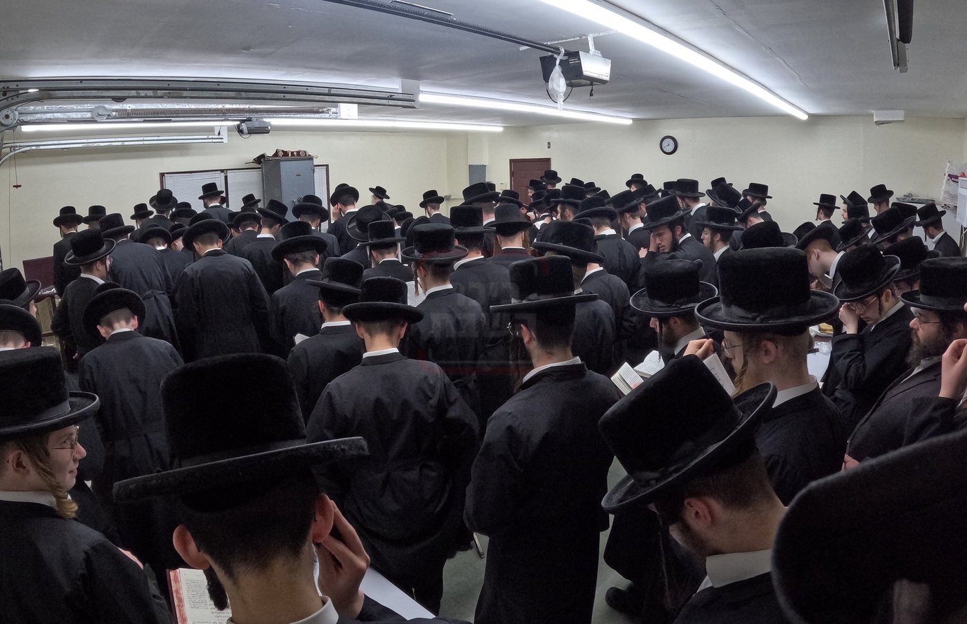 תשעה באב בחצה"ק צאנז קלויזנבורג