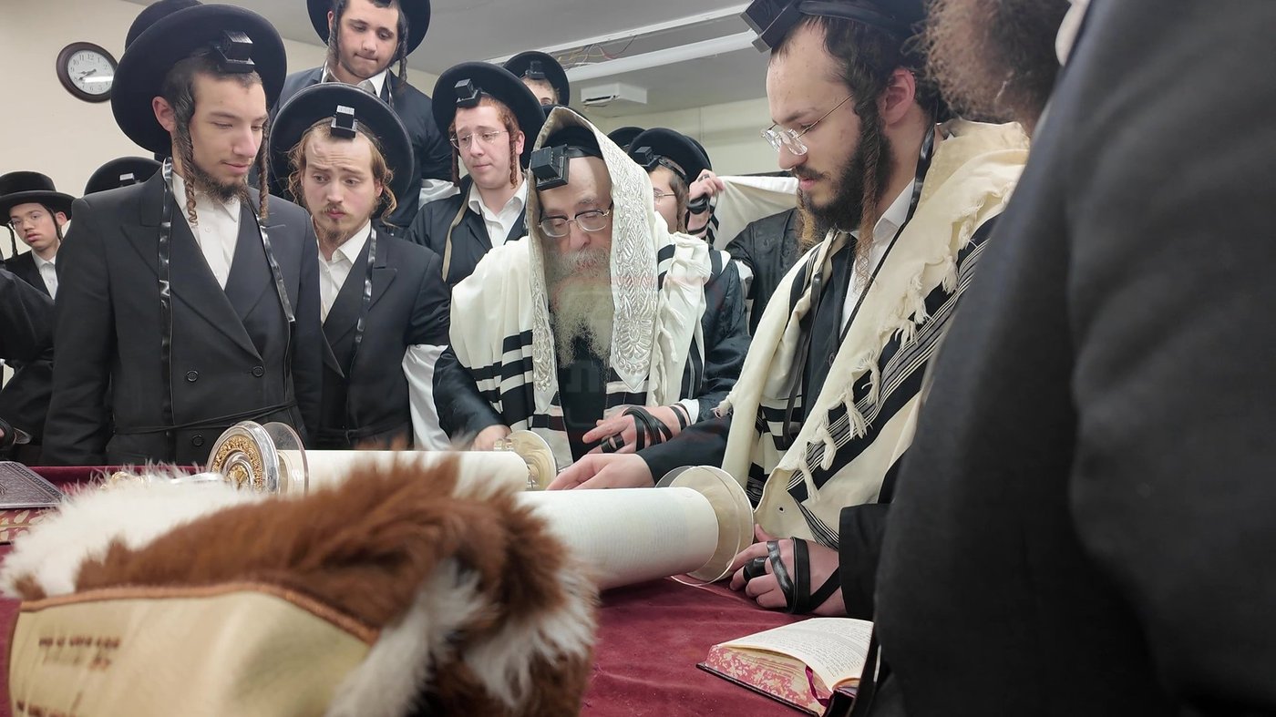 תשעה באב בחצה"ק צאנז קלויזנבורג