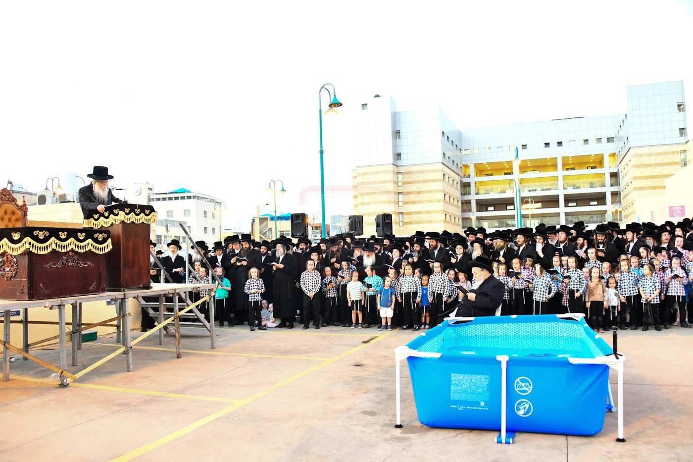 האדמו"ר מדארג שליט"א בתשליך